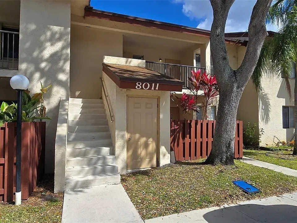 8011 Southgate Blvd Apt L8