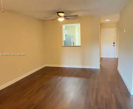 8011 Southgate Blvd Apt L8 2