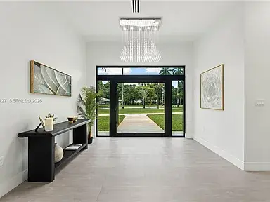 360 Holly Ln 3