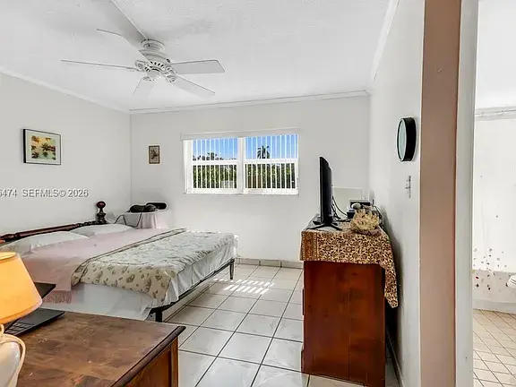 1425 Arthur St. Apt 103 4