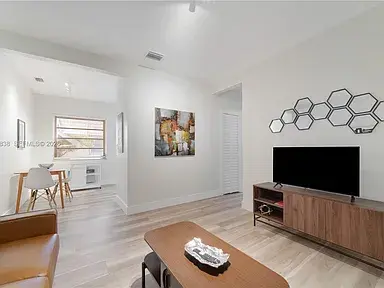 2893–2895 SW 37th Ct 5