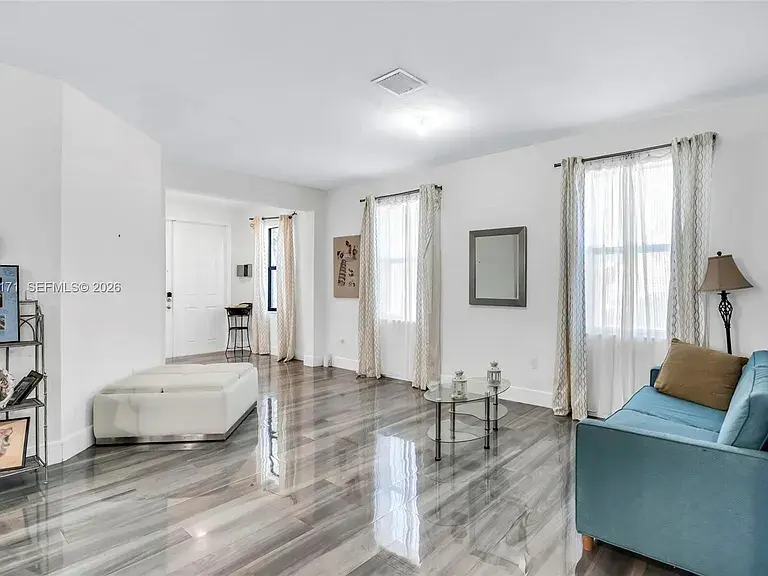 3506 W 106th Ter 2
