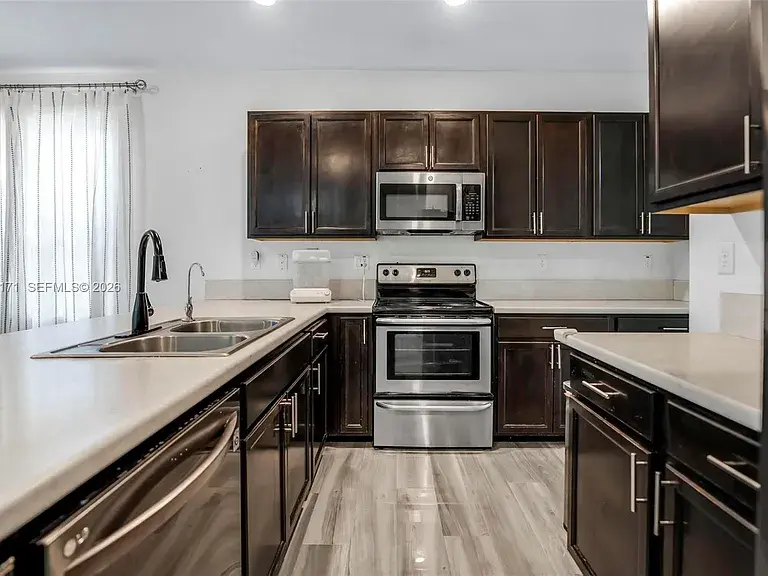 3506 W 106th Ter 3