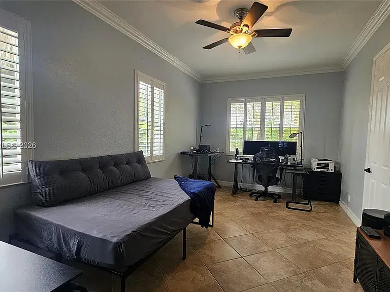 3402 Vanderbilt Dr,  5